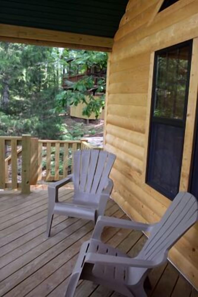 Bear Creek Lodge Cabin Resort