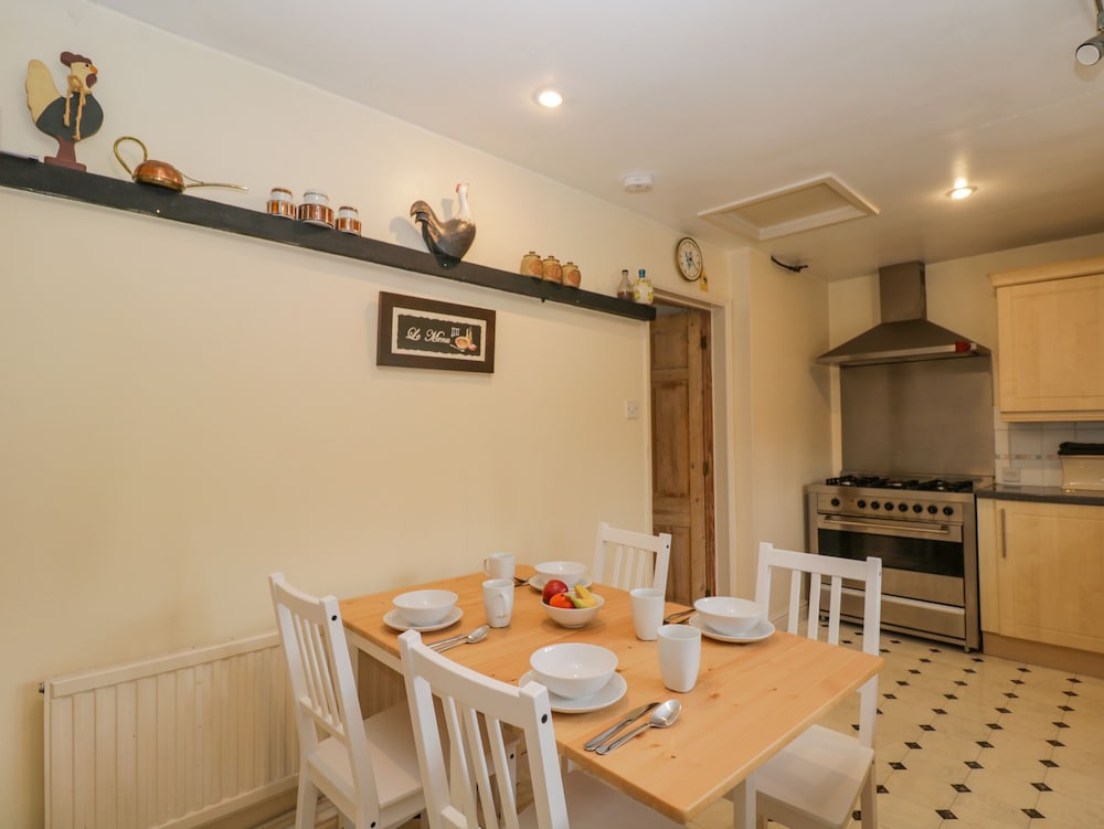 Field Cottage