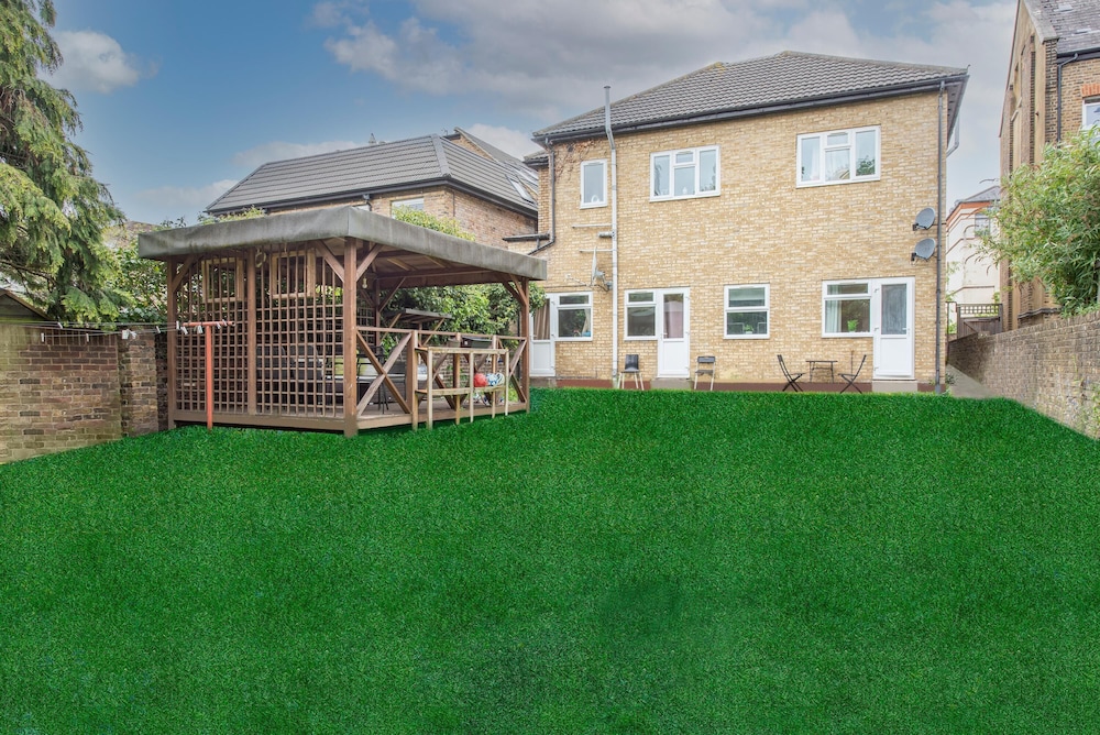 outdoor bbq area