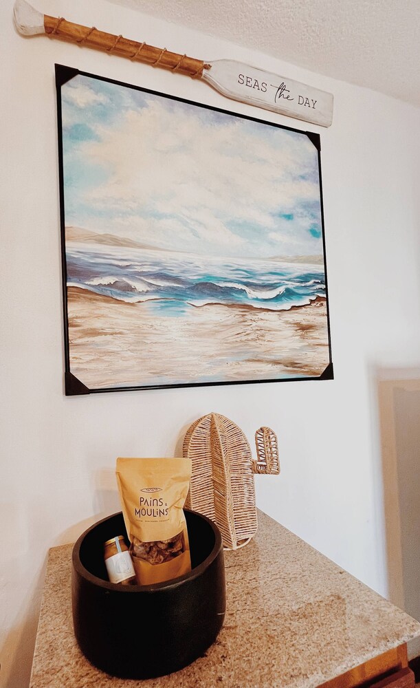 Seas the DAY Luxury Seafront!