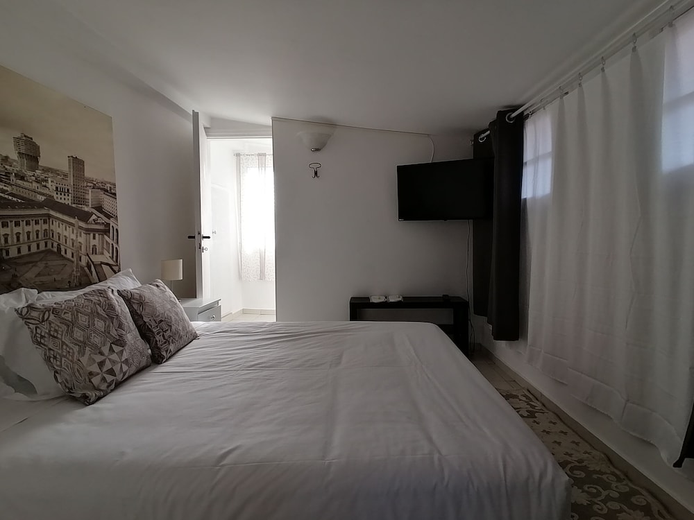 Mercanti Attic Version