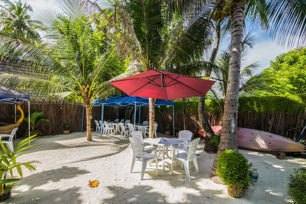 Shallow Lagoon Rasdhoo photo 4