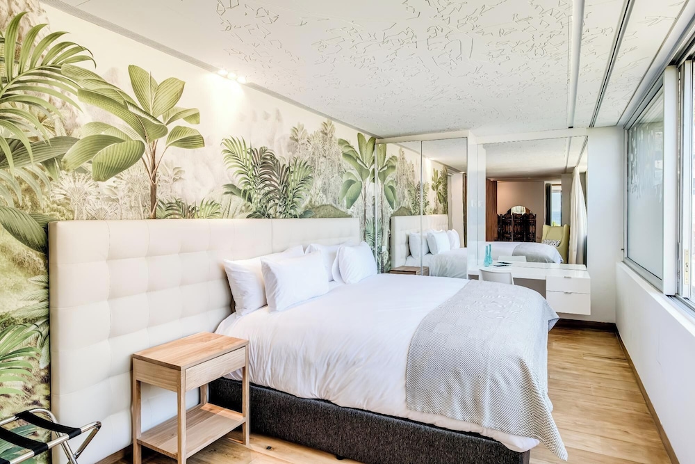 Unforgettable Fresnaye Sea View Villa Disa House