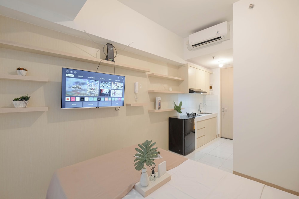 Tranquil Studio Tokyo Riverside PIK 2 Apartment