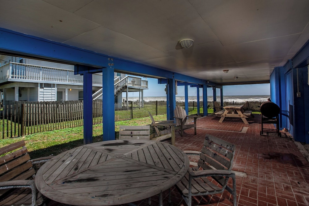 Bermuda Blue by Ryson Vacation Rentals