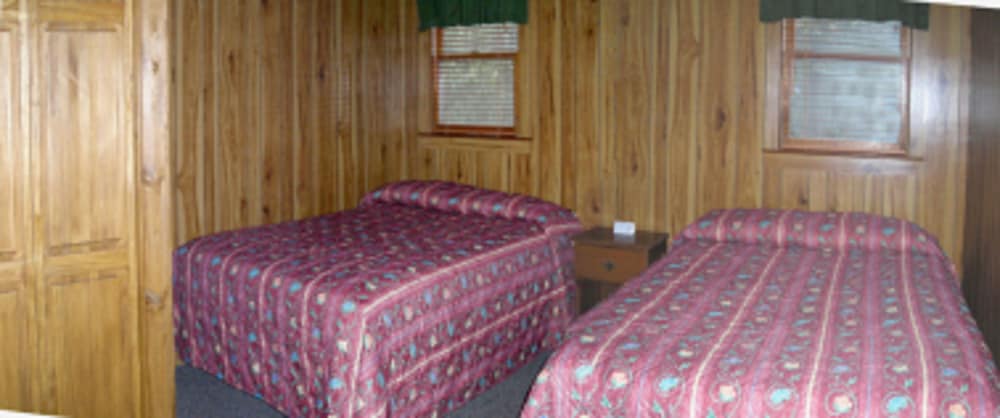 Cabins at Twinbrook Resort