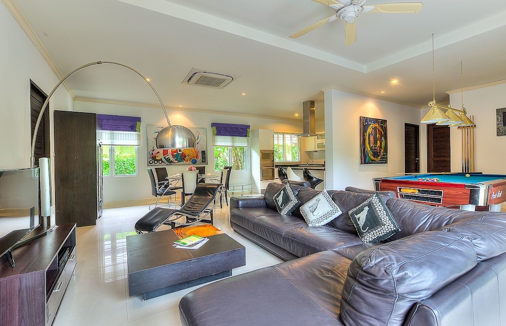 lounge