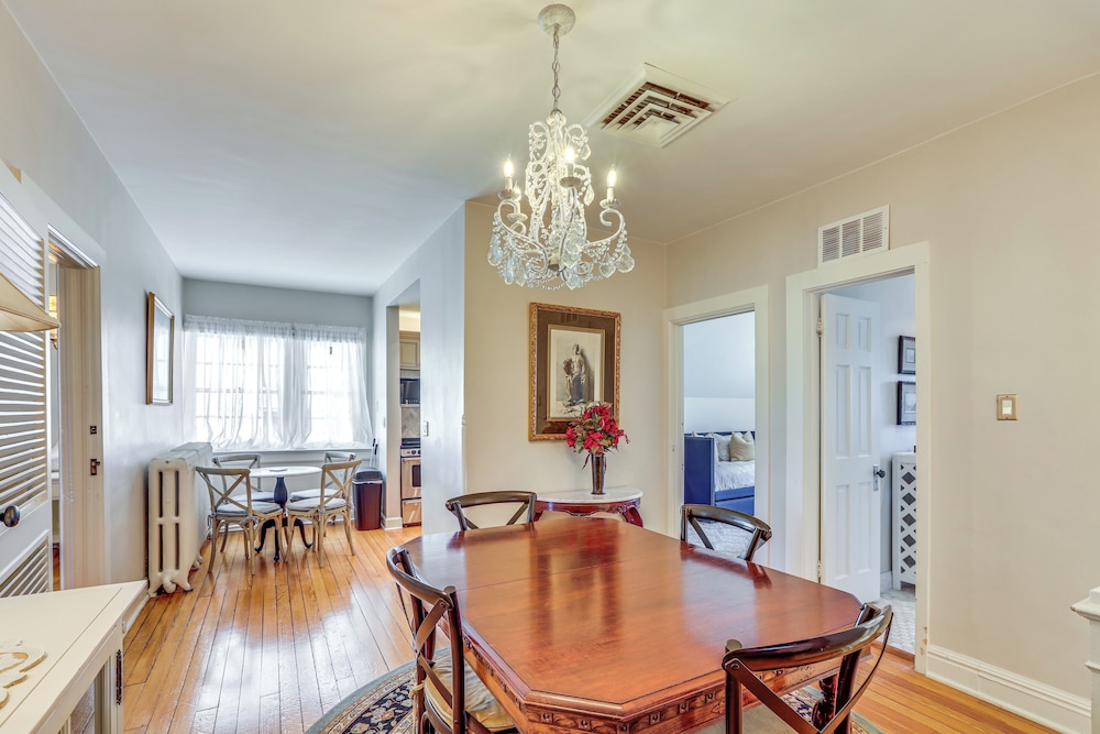 Historic French Consulate in Cap Hill w/ Yard