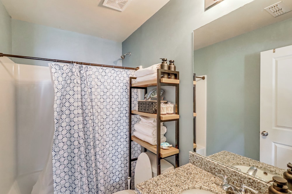5 Mi to Amerson River Park: Family-friendly Home