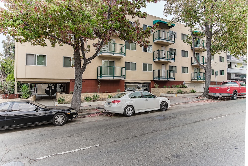 Cosy Berkeley Apartments 10 min to UC Berkeley 209d view 5