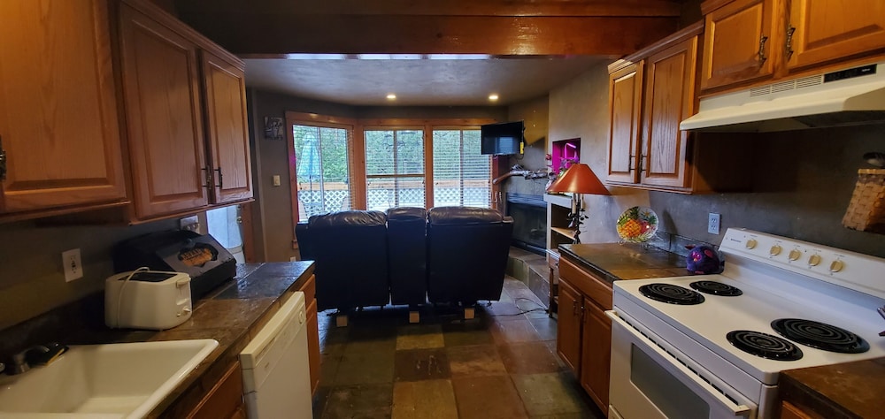 Idyllwild Bunkhouse
