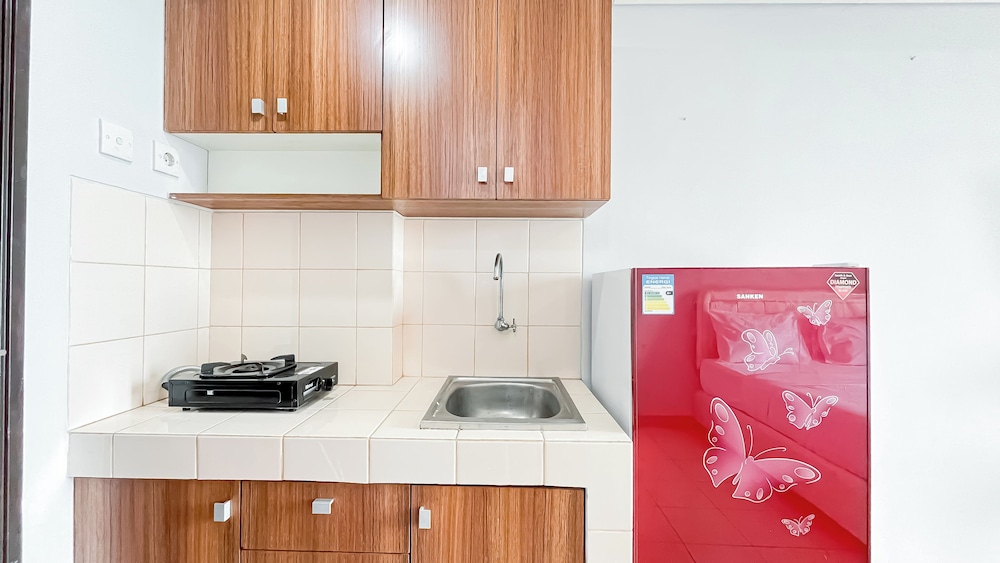 Nice And Cozy Studio Room Apartment Serpong Greenview