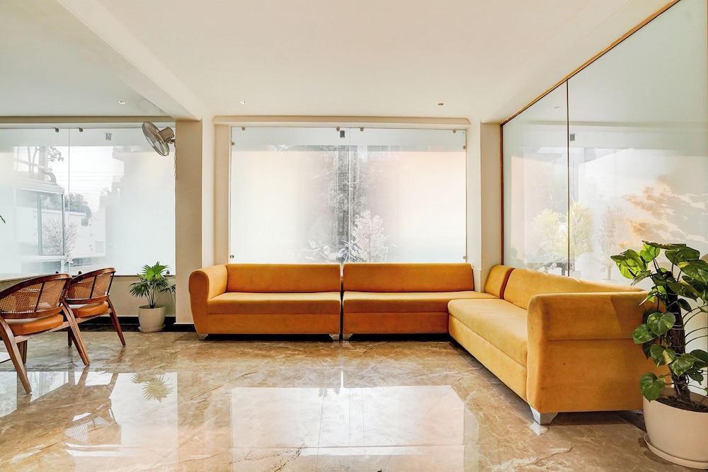 Fabhotel Amrit Luxury Inn