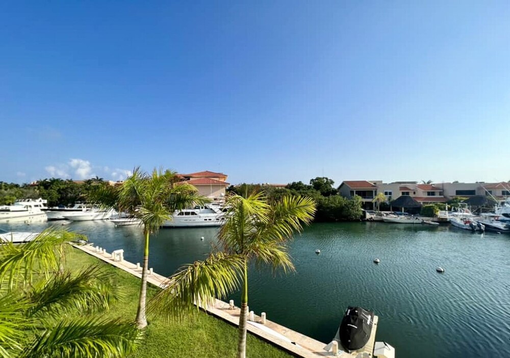 Ground Floor Marina View Infinity Pool Private Terrace Puerto Aventuras