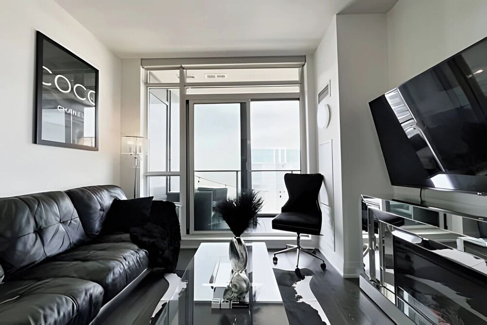 Lanterra Downtown Cn Tower