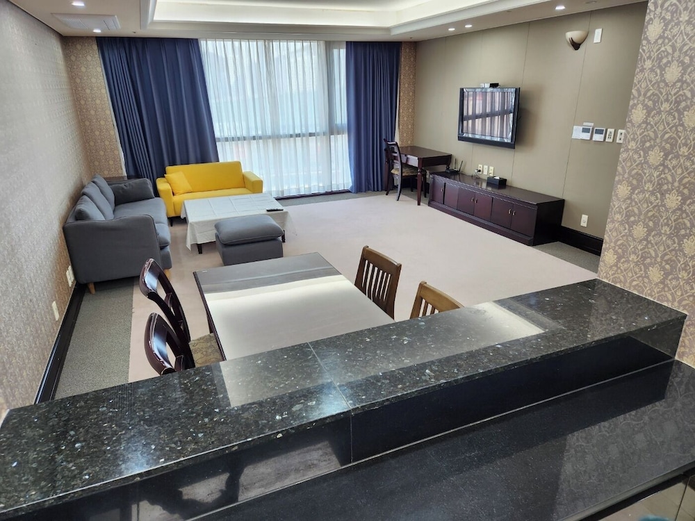 W Residence Hotel Centum City 59
