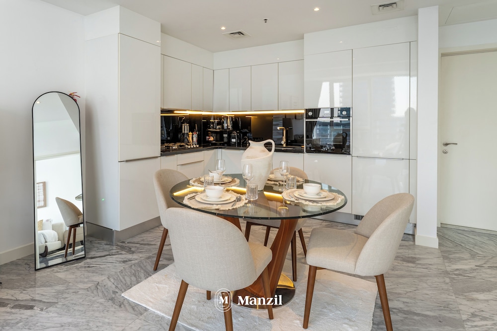 Manzil - Modern 1BR w Stunning Lake View