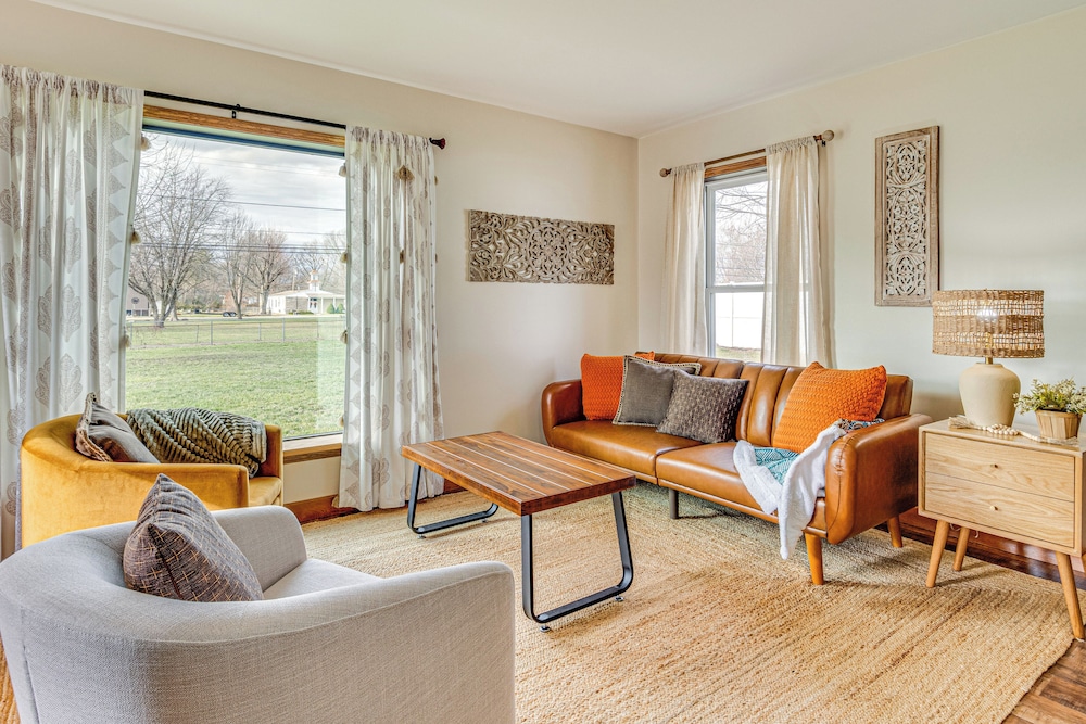 17 Mi to Brookville Lake: Home w/ In-unit Laundry