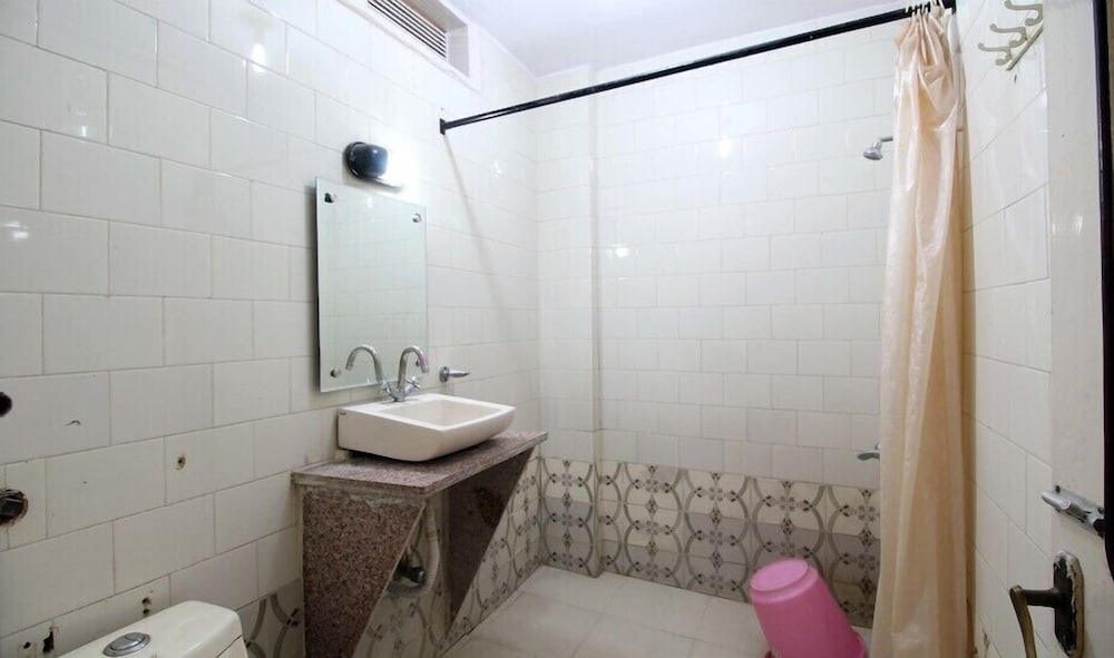 ADB Rooms Hotel India International Dx
