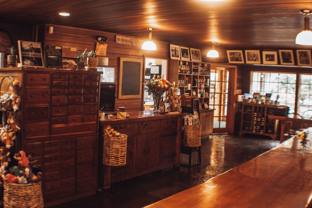 Steamboat Inn