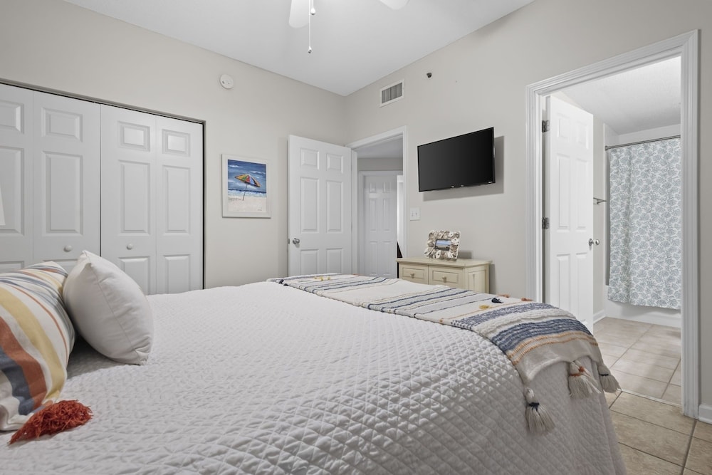 The Beach Club Bristol 201 3 Bedroom Condo