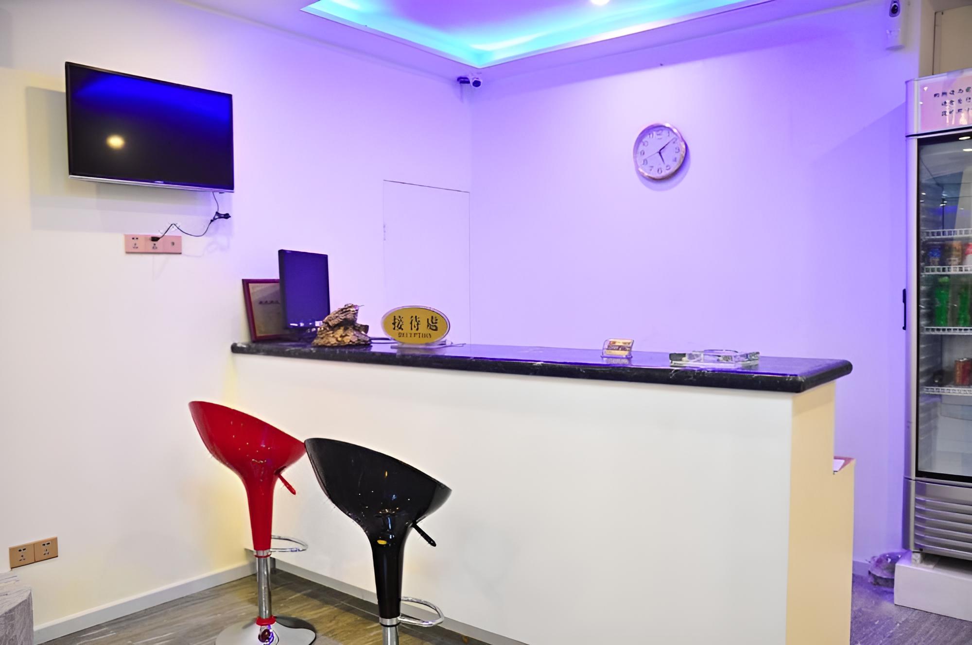 Huiyin Fashion Hotel
