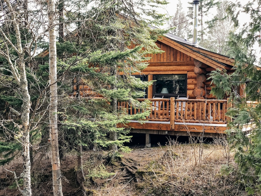Cascade Lodge