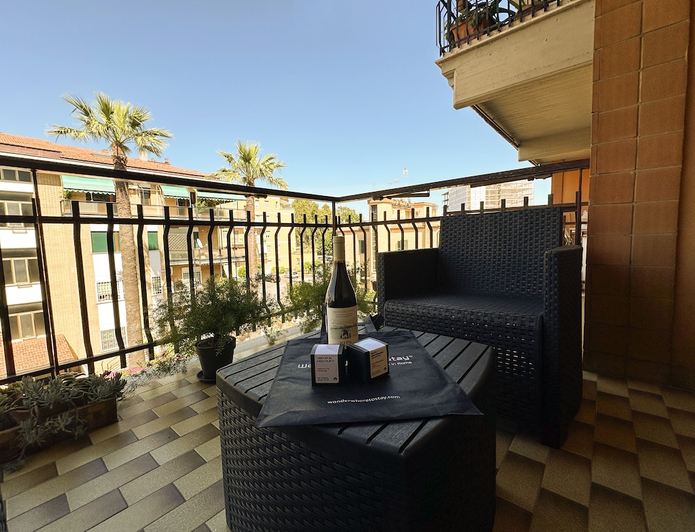 Luminous 2Br Family Apartment In Residential Area