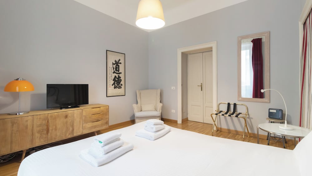 Italianway - Rosmini 13 D