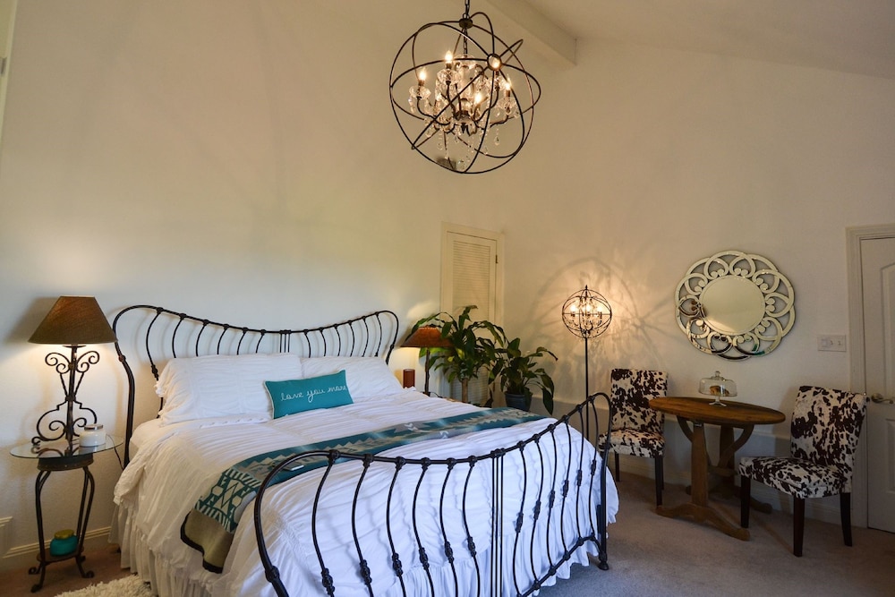 Casa del Sol Bed and Breakfast - Property Image 80