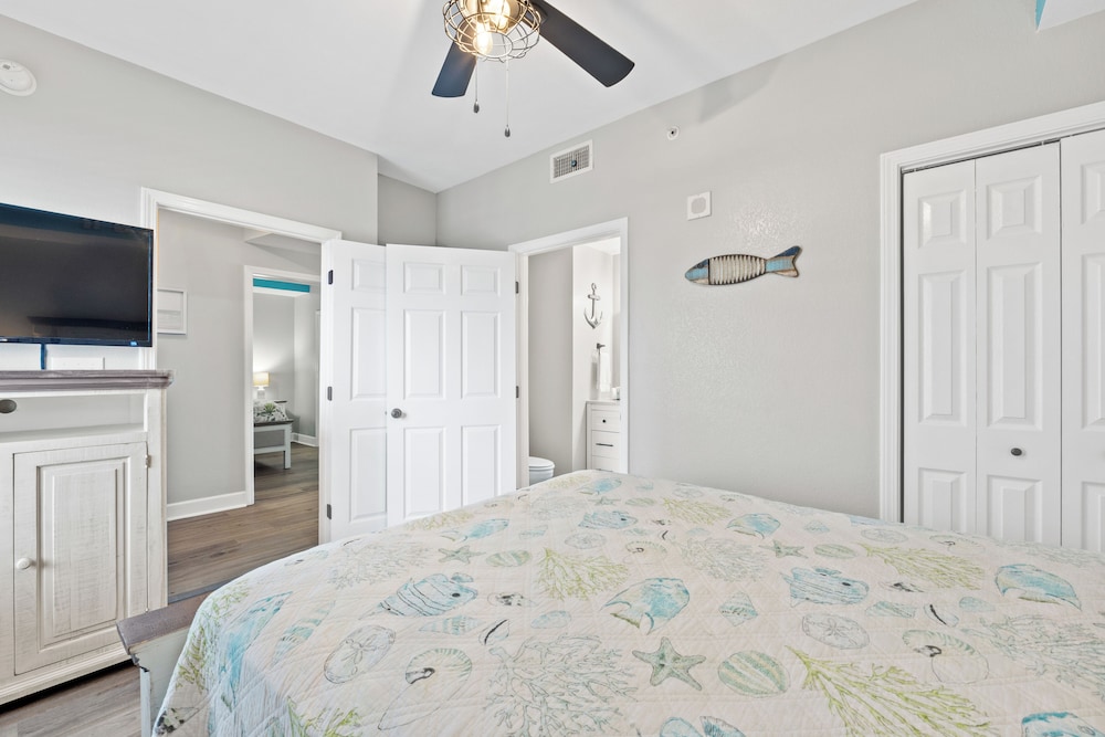 Tidewater by Book That Condo