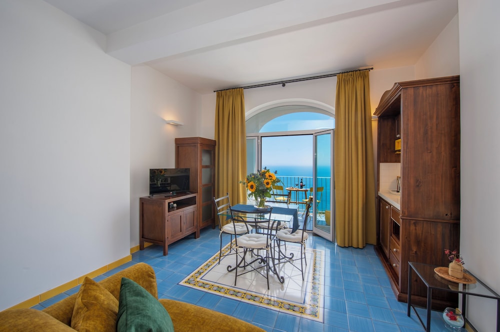 Amalfi residence