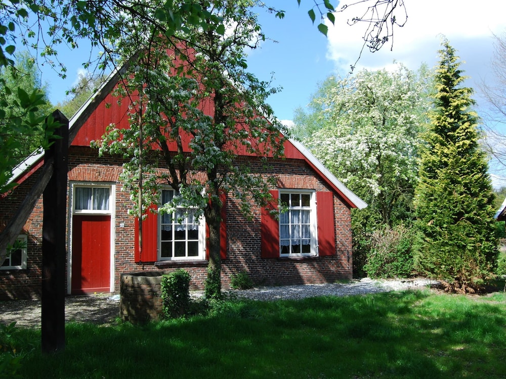 Cozy Lodge in the Achterhoek view 5