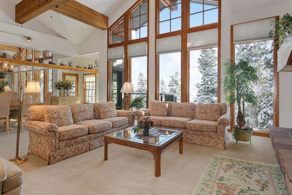 Stag Lodge at Deer Valley Resort - Three Bedroom Residence with Spa #5 3 Condo