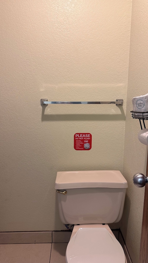 Chesaning Inn & Suites