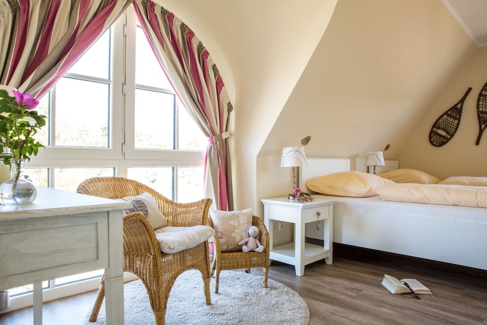 Holiday Home Bodden With Sauna and Harbor