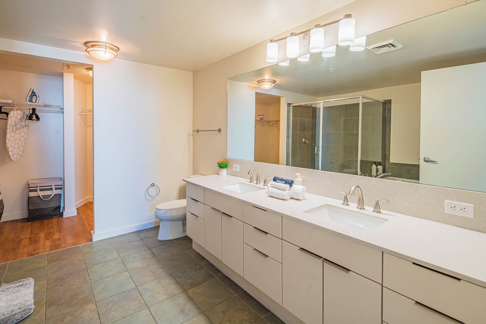 ROVE LIVING/KL - 44 Monroe