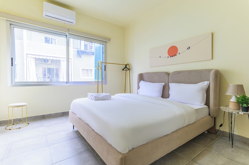 Slate - 2Br Apt W Balcony in Mar Mikhael