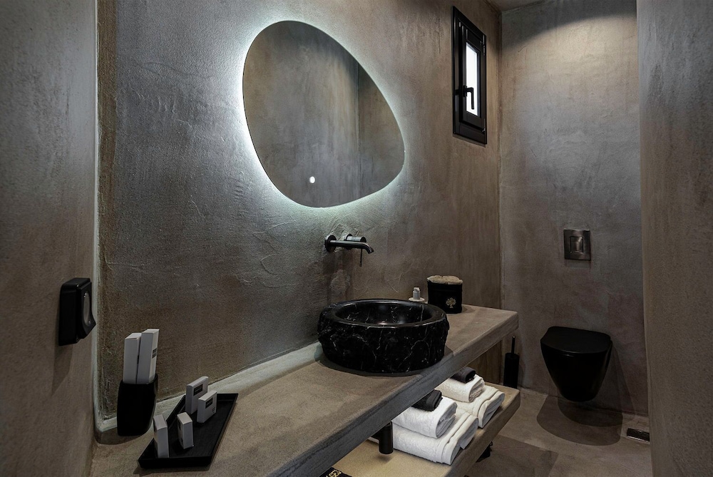 Senses Luxury Houses