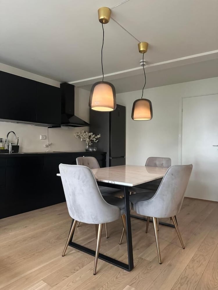 Deluxe Central 2 Bedrooms With View and Underground Garage in Stavanger