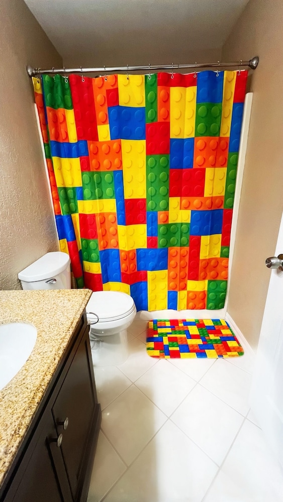 BlockHaven near Legoland & Disney