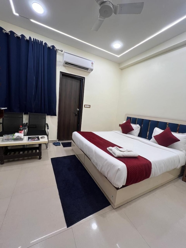 Hotel AeroFly Stay by KDSON