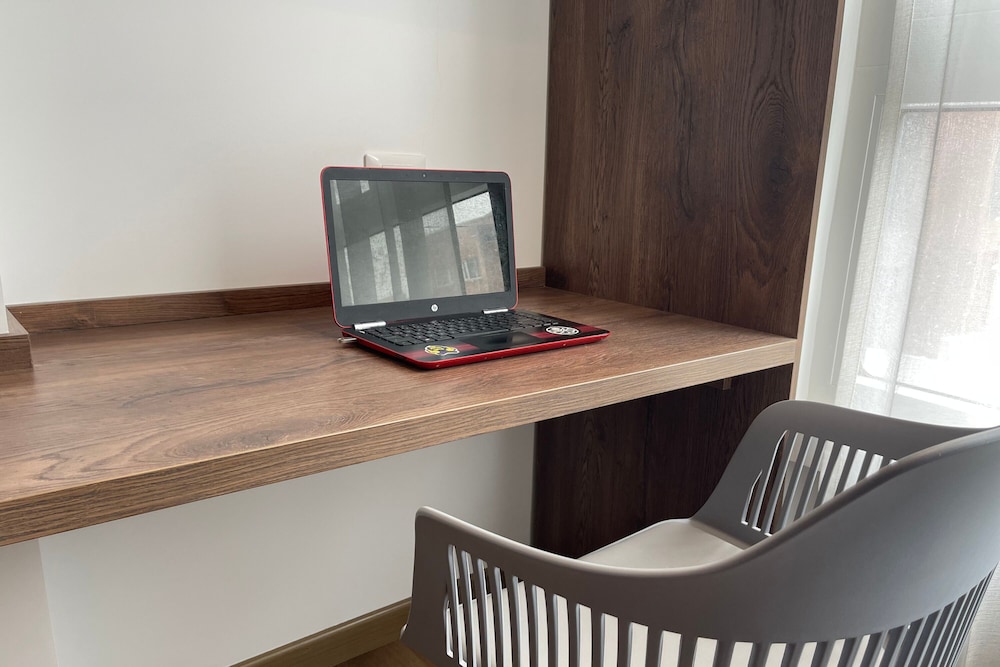 VOU Suites by Avia Suites