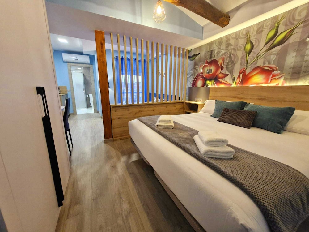 Feeling Home - Suites&Rooms