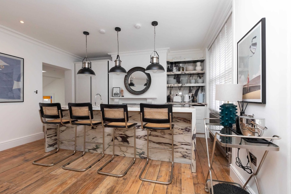 Stylish 2 Bedroom Apartment Near Oxford Street