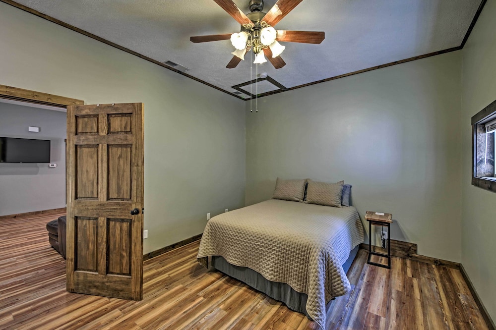 Bloomington Vacations - Camp Monroe in Bloomington w/ Deck  Views! - Property Image 3