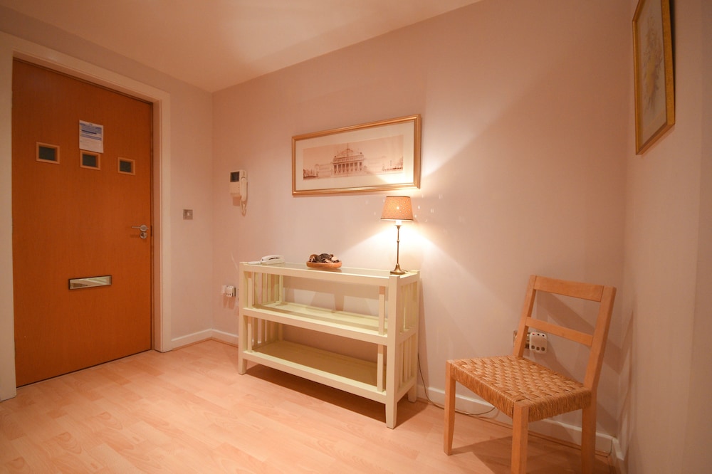 Town or Country - Greenwich Apartments