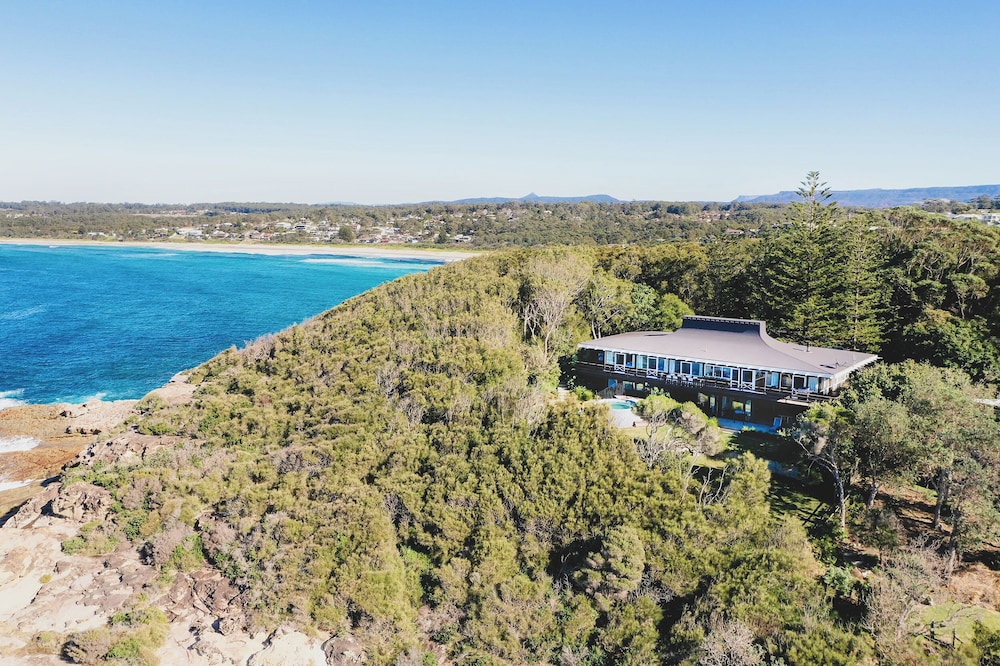Bannisters Beach House