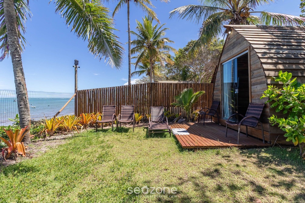 Beachfront Cabins in Bahia – OTX