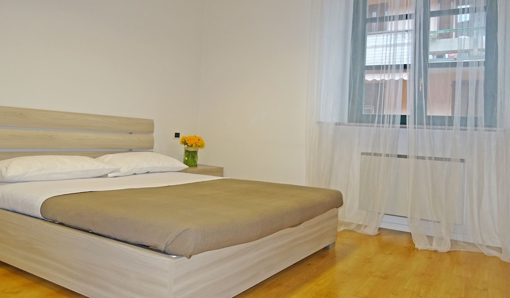 Holideal Campione Exclusive view 2
